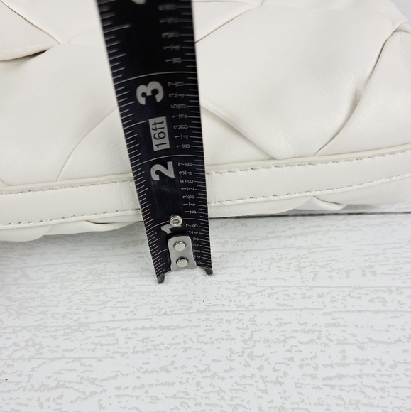 ANTONIO MELANI Leather Elegant White Woven Handbag - Picture 12 of 12